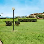 Casa Dina 아파트